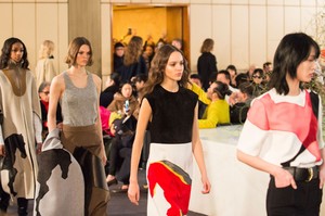 derek-lam-rf18-2819.thumb.jpg.d3818b2e2781f6512b4e4d884c1e5a5d.jpg