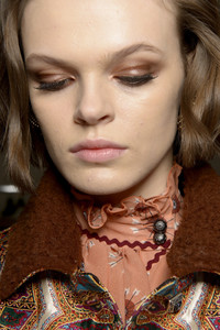 etro-bks-v-rf18-5197.thumb.jpg.bc0821d284920024492605a338b0e0cf.jpg