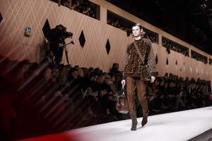 fendi-atm-rf18-6060.thumb.jpg.7f5fcc6eda6e22a4c2c4c5116fd07c6c.jpg