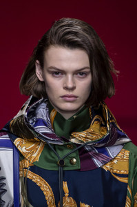 ferragamo-clpa-rf18-6202.thumb.jpg.0b68370f0ec09250bb45ce69b4eb3c6e.jpg