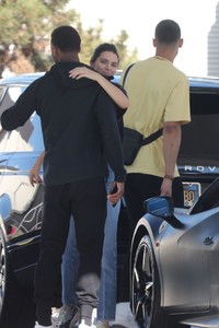 kendall-jenner-at-a-gas-station-in-la-06-27-2018-5.jpg