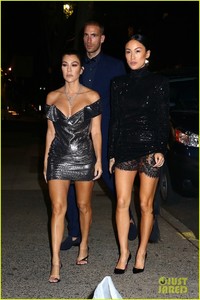 kendall-jenner-kourtney-kardashian-dinner-cipriani-june-2018-03-2.jpg