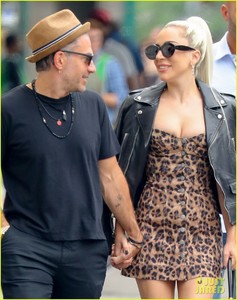 lady-gaga-holds-hands-with-boyfriend-christian-carino-in-nyc-02.jpg