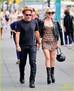 lady-gaga-holds-hands-with-boyfriend-christian-carino-in-nyc-03.jpg