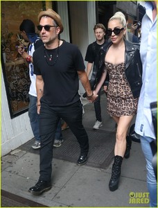 lady-gaga-holds-hands-with-boyfriend-christian-carino-in-nyc-08.jpg