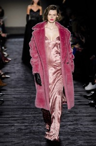 max-mara-rf18-3179.thumb.jpg.28d5736c810dcd705ed41d562f22d378.jpg
