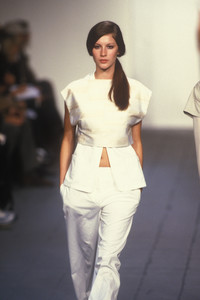 narciso-rodriguez-ss-1999-1.thumb.jpg.3a79c5d568f7cc9b667e91de6b3e5ef4.jpg