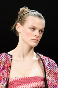 prabal-gurung-clp-rf18-0389.thumb.jpg.f54c7daf62a24033bd30ef60a2329a11.jpg