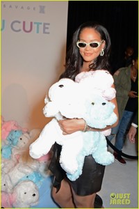 rihanna-savage-fenty-pop-up-london-02.jpg