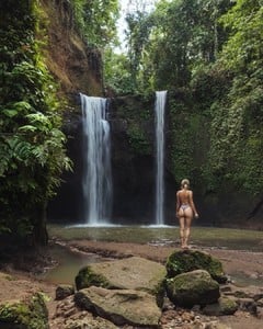 saraunderwood_33994925_2120253871590139_5563420938378149888_n.thumb.jpg.40ee42e3cfb2d2d8e62e012090c609b9.jpg
