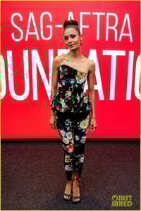 thandie-newton-rocks-three-stunning-looks-while-out-in-nyc-04.thumb.jpg.52c08d28172f436e454357a998e40d7f.jpg