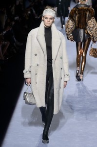 tom-ford-rf18-0860.thumb.jpg.077582183324c309af4215f334b48d4c.jpg
