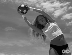 vita_sidorkina_y_la_fiebre_de_rusia_2018_881761506_1800x1384.thumb.jpg.a0111937b1b8a933df1527568f67a081.jpg
