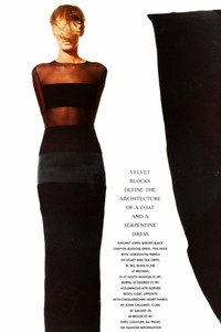 vogue_uk_aug_1989_15.thumb.jpg.58d901d0f8fad10345c4ba4a20226525.jpg