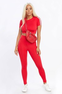 00015_HBSHORTSLEEVESTRIPESET_892_fa9f1543-a23a-4cfb-80fb-c830d2a8b5fd.jpg