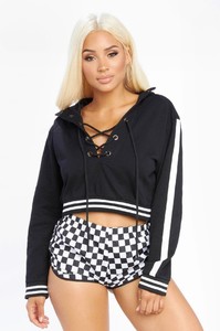 00019_HBLACEUPSWEATER_967b.jpg