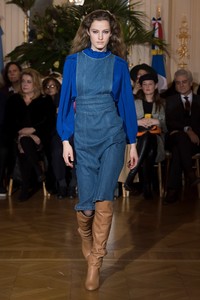 02-vanessa-seward-fall-winter-2018.thumb.jpg.6a50da16efa65e5545e65fa3e538051f.jpg