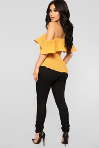 05-16-18_Studio2TA20213_Mustard2653_AJ.jpg
