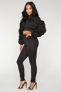 06-12-18_Studio1_FN30421_Black_1477.jpg