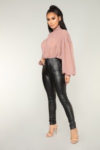 06-13-18_Studio2__Y16007_Mocha_923.JPG