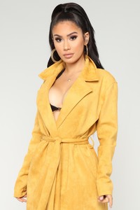06-20-18_STUDIO2_3286CJ_Mustard_1472_-_PLEASE_3_QTR_CROP_NT.jpg