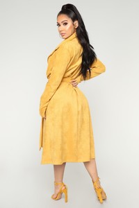 06-20-18_STUDIO2_3286CJ_Mustard_1478_NT.jpg