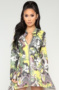 06-20-18_STUDIO2_7794JW_Olive_combo_1154_-_PLEASE_3_QTR_CROP_NT.jpg