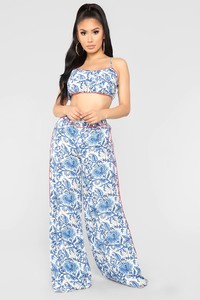 06-20-18_STUDIO2_BHF40022W_Blue_2191_AJ_1000x_JD.jpg