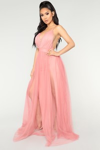 06-20-18_STUDIO2_LD4735_Blush_1183_NT.jpg