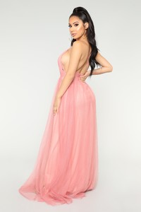 06-20-18_STUDIO2_LD4735_Blush_1184_NT.jpg