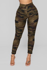 06-26-18_Studio_2_14-36-40_LP088CAMO_Olive0466_AJ.jpg