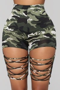 06-28-18_Studio_2_11-25-26_FN30353_Camouflage1005_AJ.jpg