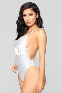 07-02-18_Studio_2_10-23-28_1092BRIDE_Silver0566_CC_2__AJ_AJ.jpg