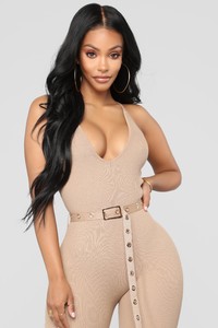 07-09-18_Studio_2_1414_Khaki_334511-01_AM__NT.jpg
