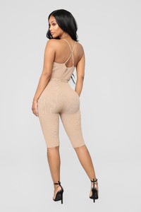 07-09-18_Studio_2_1414_Khaki_335011-01_AM__NT.jpg