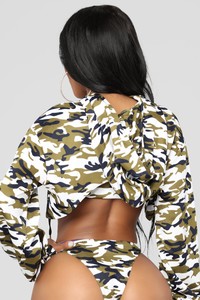 07-10-18_Studio_2_15-31-36_TP10338_Camo0709_AJ.jpg