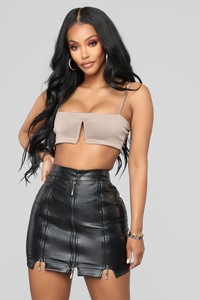 07-11-18_Studio_2_10-02-35_186005_Mocha0452_AJ.jpg