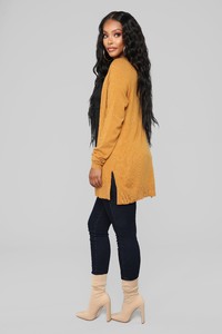 07-13-18_Studio_2_14-03-01_9302WY_Mustard0447_NT.jpg