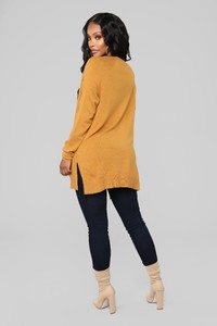 07-13-18_Studio_2_14-03-13_9302WY_Mustard0450_NT.jpg