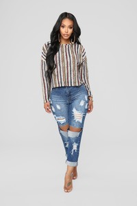 07-16-18_Studio_2_13-27-30_K5654_Grey0552_AB_2ac84dc9-2811-47d8-82b7-2f2482f9c16d.jpg