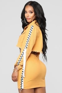 07-16-18_Studio_2_14-12-35_IM2978TS_Mustard0490_AJ.jpg