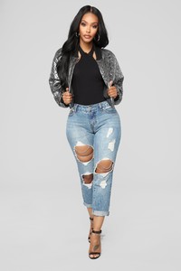 07-17-18_Studio_2_10-37-45_YJ50152_Silver0441_AJ.jpg