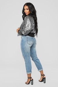 07-17-18_Studio_2_10-38-25_YJ50152_Silver0448_AJ.jpg
