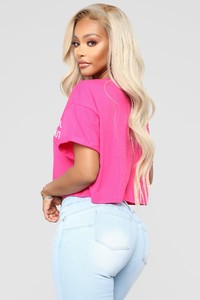 07-23-18_Studio_2_10-23-55_GT2957_HotPink0555_NT.jpg
