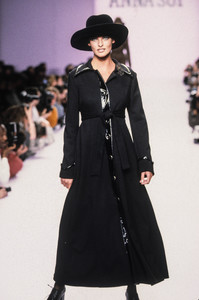 1023980428_AnnaSui1996WomenRTW35.thumb.jpg.7996bc571eb6c0703c2b55085fef285b.jpg