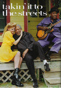 1145816302_Lara_Stone_Takin_It_To_The_Streets_Weber_Vogue_US_June_2009_101.thumb.jpg.827bbe631bc9d22eede1786034718c65.jpg