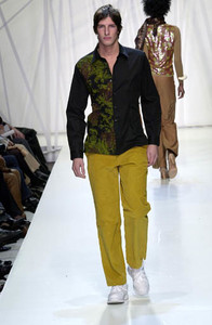 1196320038_CustoBarcelonaFW2001NYFW13.thumb.jpg.749b07c14b5bf5f1292f94bd477e60a7.jpg