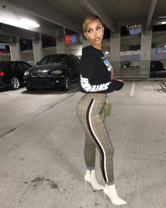 the_jodiejoe - Bg7VEOTBNTY_Bg7U1UTn19R.jpg
