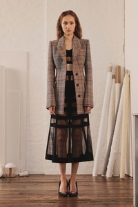 13-alexander-mcqueen-resort-2018.thumb.jpg.b8de7644e9970190d4e7245ae97b1116.jpg