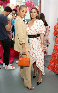 Jasmine+Sanders+Celebrities+VIPs+Join+Beautyblender+qVc6wGIPcAvx.jpg